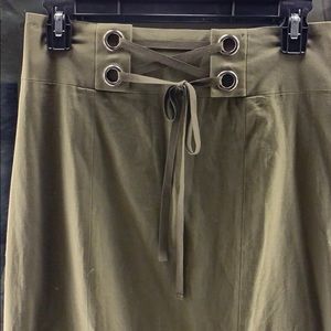 BCBG army green pencil skirt